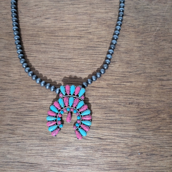 Turquoise and Silver Beaded Necklace - Picture 4 of 4